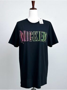 Wicked Movie Elphaba Black Crewneck Pink Green Graphic Short Sleeve T-Shirt NWT